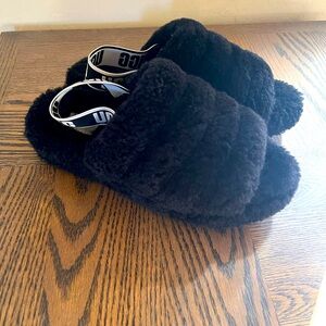 UGG Fluff Yeah Slide women’s size 9